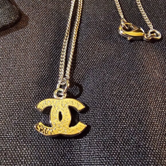 Chanel Swarovski Silver CC Logo Boucles Oreille Necklace - Picture 4 of 7